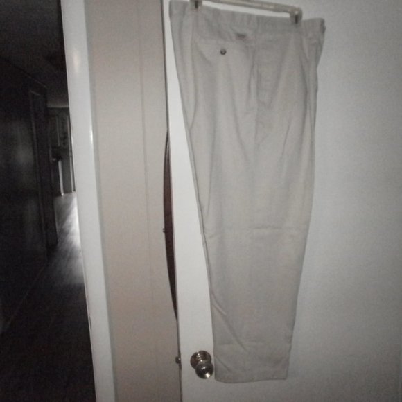 Men's Khaki by Flyers 40" X 30" - Picture 1 of 3